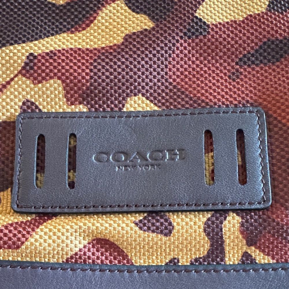 Coach Terrain Drawstring backpack Rust Camo - Picture 2 of 5